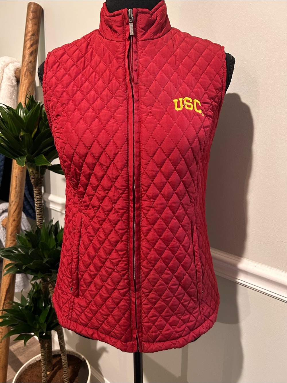 USC Women's Quilted Red Puffer Vest Size Small